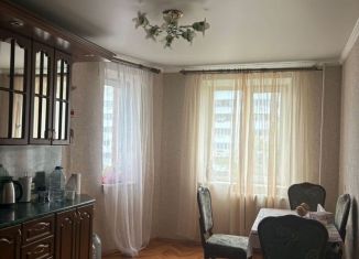 Сдам в аренду 3-ком. квартиру, 115 м2, Уфа, улица Софьи Перовской, 19/2