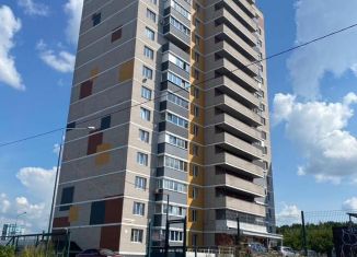 Продается 2-комнатная квартира, 53.2 м2, Удмуртия, улица Ворошилова, 133