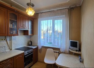 Сдается 2-ком. квартира, 50 м2, Псков, Индустриальная улица, 4