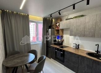 Продажа 1-ком. квартиры, 30 м2, Тюмень, улица Пермякова, 81