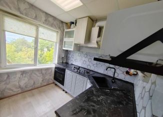 Продажа 2-комнатной квартиры, 43.8 м2, Березники, улица Ломоносова, 97