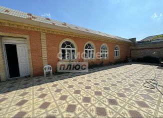 Продам помещение свободного назначения, 150 м2, город Кизилюрт, улица Алиева, 34А