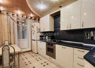 Трехкомнатная квартира на продажу, 61.6 м2, Набережные Челны, улица Татарстан, 24