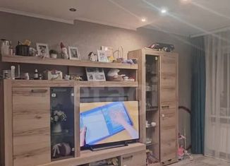 Продам трехкомнатную квартиру, 61.4 м2, Сыктывкар, улица Димитрова, 22