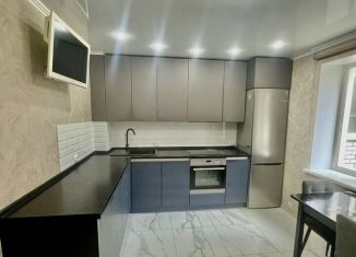 Продам 1-комнатную квартиру, 55 м2, Саратов, улица имени Николая Чихарева