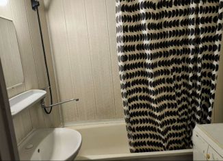 Сдам 1-ком. квартиру, 33 м2, Москва, Новоясеневский проспект, 5к1