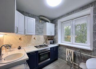 Сдаю в аренду 2-комнатную квартиру, 43 м2, Люберцы, Красногорская улица, 24