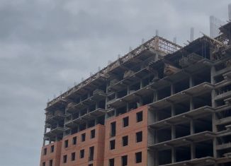 Продаю 1-комнатную квартиру, 75 м2, Махачкала, улица Ирчи Казака, 101