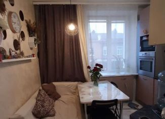 Трехкомнатная квартира на продажу, 74 м2, Гатчина, Соборная улица, 14