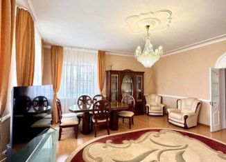 Продается дом, 220 м2, Старый Оскол, улица Сталеваров, 118