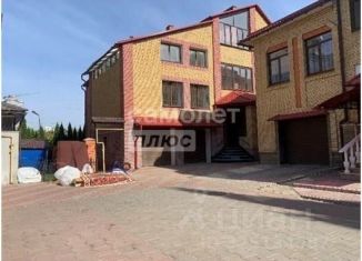 Продаю коттедж, 645 м2, Липецкая область, улица 8 Марта, 8А