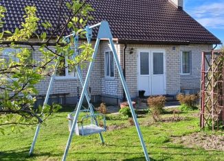 Продаю дом, 260 м2, Ельня, улица Капитанова, 16