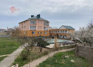 Продаю дом, 650.7 м2, поселок городского типа Заозерное, Береговая улица, 11