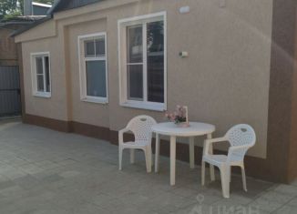 Сдается дом, 56 м2, Ейск, улица Энгельса, 55