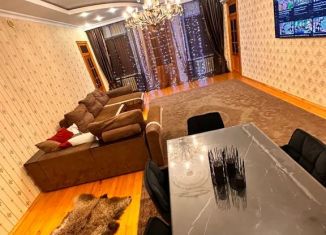 Сдам в аренду дом, 200 м2, Дагестан, улица Батманова, 54