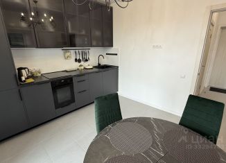 Сдам в аренду 1-комнатную квартиру, 38 м2, Москва, Кантемировская улица, 41к1, метро Царицыно