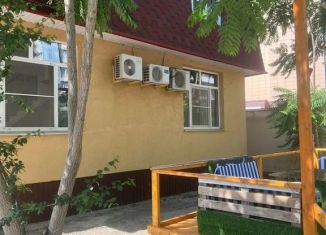 Сдается в аренду дом, 180 м2, Краснодарский край, Крымская улица, 87