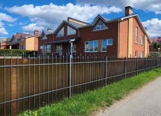 Продам коттедж, 261.8 м2, Псковская область, Петропавловская улица, 72