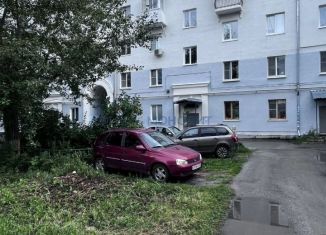 Продаю комнату, 13.4 м2, Дзержинск, проспект Чкалова, 2