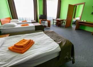 Сдам комнату, 30 м2, Ленинградская область, проспект Карла Маркса, 60А