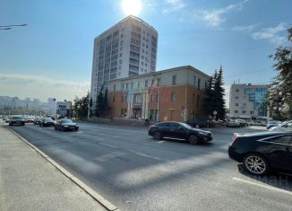 Продается офис, 902 м2, Республика Башкортостан, улица Заки Валиди, 64