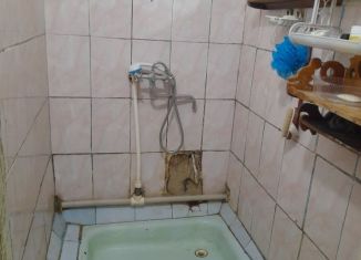Продаю комнату, 72 м2, Волгоград, улица 51-й Гвардейской Дивизии, 1, Дзержинский район