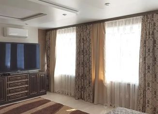 Сдаю в аренду комнату, 94 м2, Коми, проспект Ленина, 38
