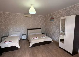 Сдается комната, 60 м2, Таганрог, улица Адмирала Крюйса, 15