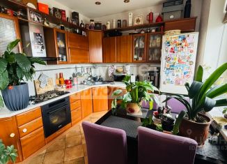 Продаю 2-ком. квартиру, 77 м2, Москва, улица Руставели, 1/2