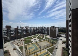 Продается трехкомнатная квартира, 67.8 м2, Алтайский край, проспект Строителей, 18к1