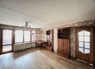Продажа 2-ком. квартиры, 49 м2, Иркутск, Правобережный округ, улица Лапина, 13