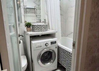 Продам двухкомнатную квартиру, 45 м2, Краснодар, микрорайон Черемушки, улица 2-я Пятилетка, 3