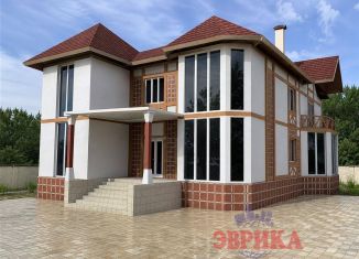 Продам дом, 400 м2, Крымск, улица Виктории, 8