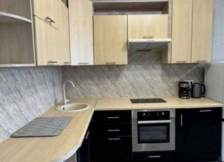 Аренда двухкомнатной квартиры, 61 м2, посёлок Садовый, микрорайон Околица, 9
