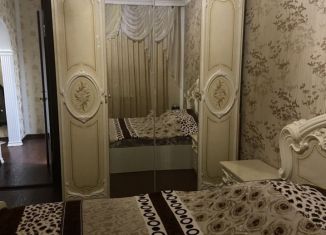 Сдается 2-комнатная квартира, 63 м2, Грозный, улица А.А. Айдамирова, микрорайон Ипподромный