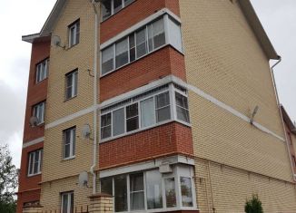 Продаю 2-ком. квартиру, 51 м2, Калязин, улица Салтыкова-Щедрина