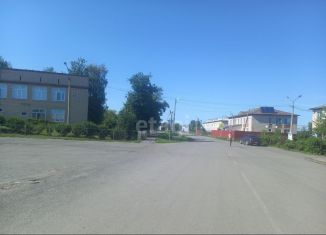 Продам дом, 780 м2, село Захаровское, улица Бачурина