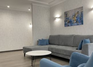 3-комнатная квартира в аренду, 120 м2, Краснодар, улица Будённого, 129, ЖК Центральный