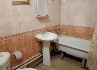 Сдам 1-ком. квартиру, 45 м2, Кондрово, улица Пушкина, 67