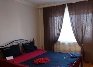3-комнатная квартира в аренду, 100 м2, Владикавказ, улица Генерала Плиева, 18