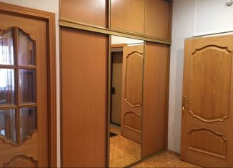 Сдаю 3-комнатную квартиру, 85 м2, Оренбург, улица Гая, 14