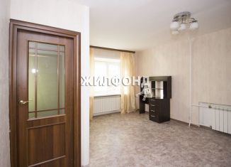 Продается 1-комнатная квартира, 30.6 м2, Новосибирск, Первомайская улица, 120А, метро Золотая Нива