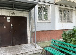 Сдам 2-ком. квартиру, 48 м2, Бийск, улица Вали Максимовой
