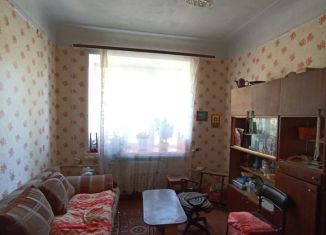 Продаю 4-комнатную квартиру, 83 м2, Краснокамск, Коммунистическая улица, 10