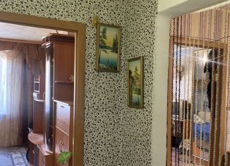 Продается 2-ком. квартира, 40 м2, Верхний Тагил, Строительная улица, 58