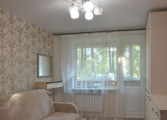 Продаю 2-ком. квартиру, 44 м2, Лебедянь, улица Чехова, 2