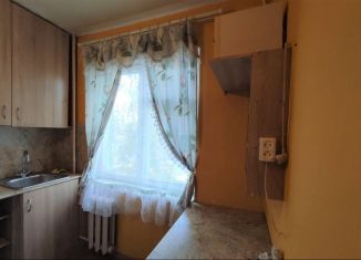 3-комнатная квартира на продажу, 59 м2, деревня Гостилицы, Комсомольская улица, 3