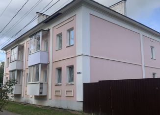 Продам 2-комнатную квартиру, 62 м2, Бежецк, переулок имени В.В. Андреева, 17