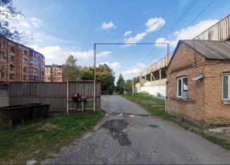 Сдача в аренду склада, 1200 м2, Владикавказ, Карцинское шоссе, 3