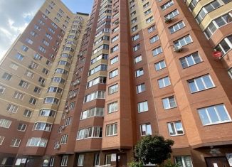 Сдам 3-комнатную квартиру, 87 м2, Московская область, Центральная улица, 4к1